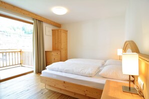 2 slaapkamers, een kluis op de kamer, wifi, beddengoed