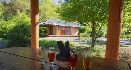 Netgang Sanchon Hwangto Pension & Camping