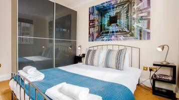 2 bedrooms, bed sheets