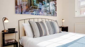 2 bedrooms, bed sheets