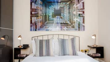 2 bedrooms, bed sheets