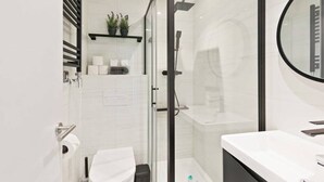 Unclassified image, 2 of 4, button - Modern, Cosy 1 Bed Flat in Camden (London)