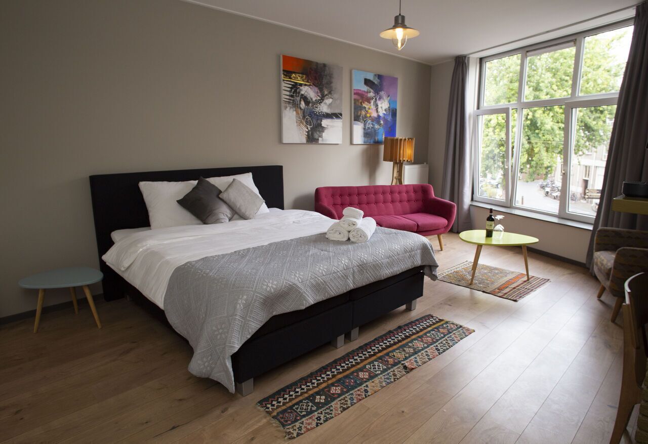 Phòng Deluxe | Trang trí khác biệt, trang bị nội thất với thiết kế riêng biệt 