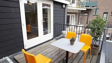 Deluxe-Zimmer, Balkon | Terrasse/Patio