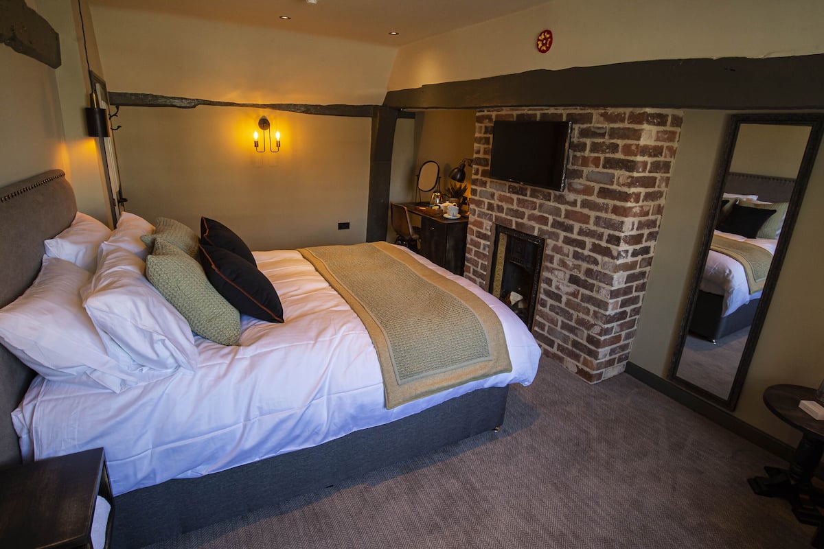 Double Room, Ensuite (Room 2)