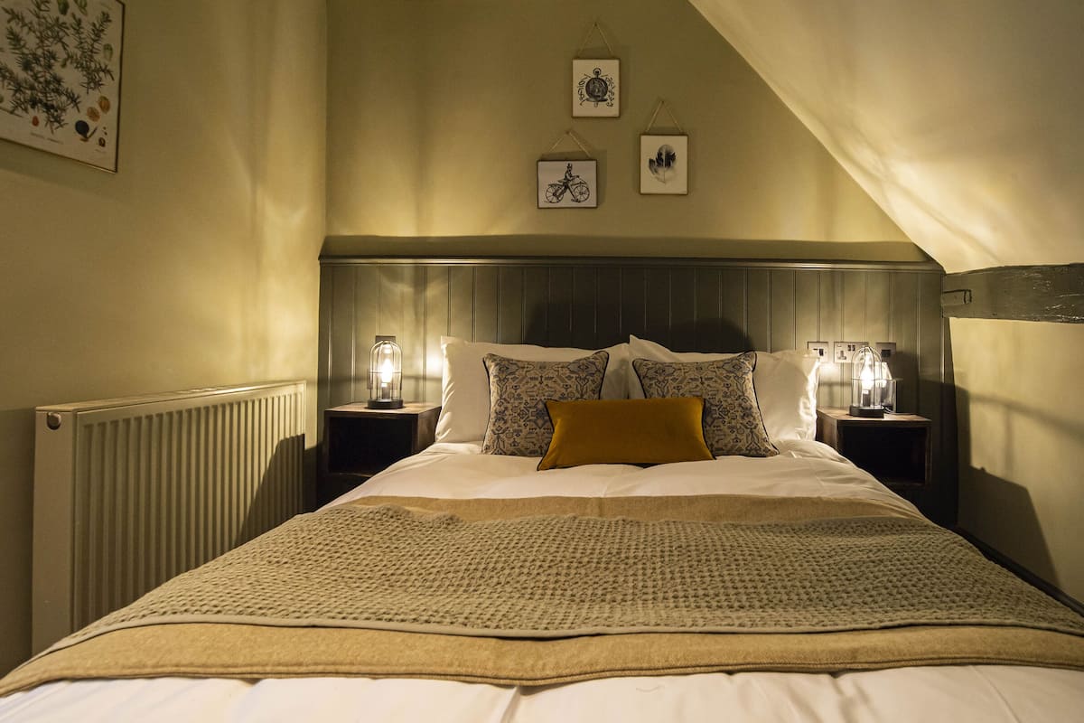 Standard Double Room, Ensuite (Room 1)