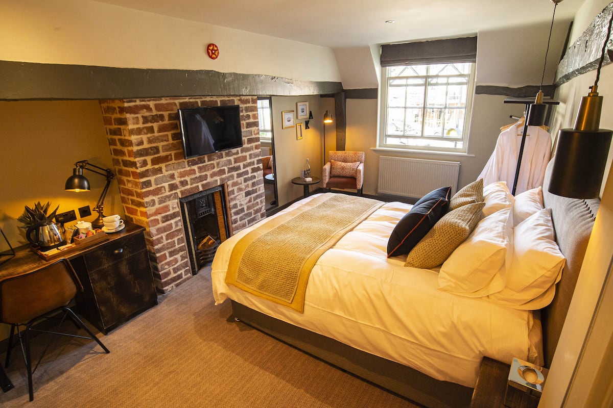 Superior Double Room, Ensuite (Room 4)