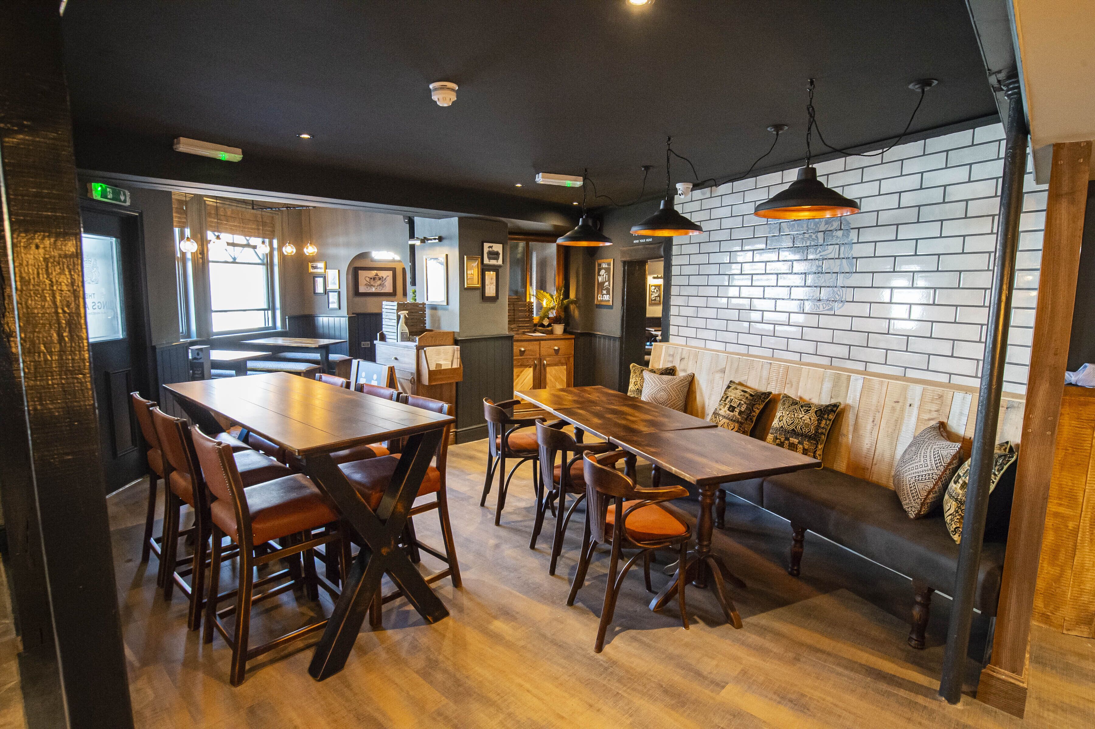 Photo - Kings Arms Hotel