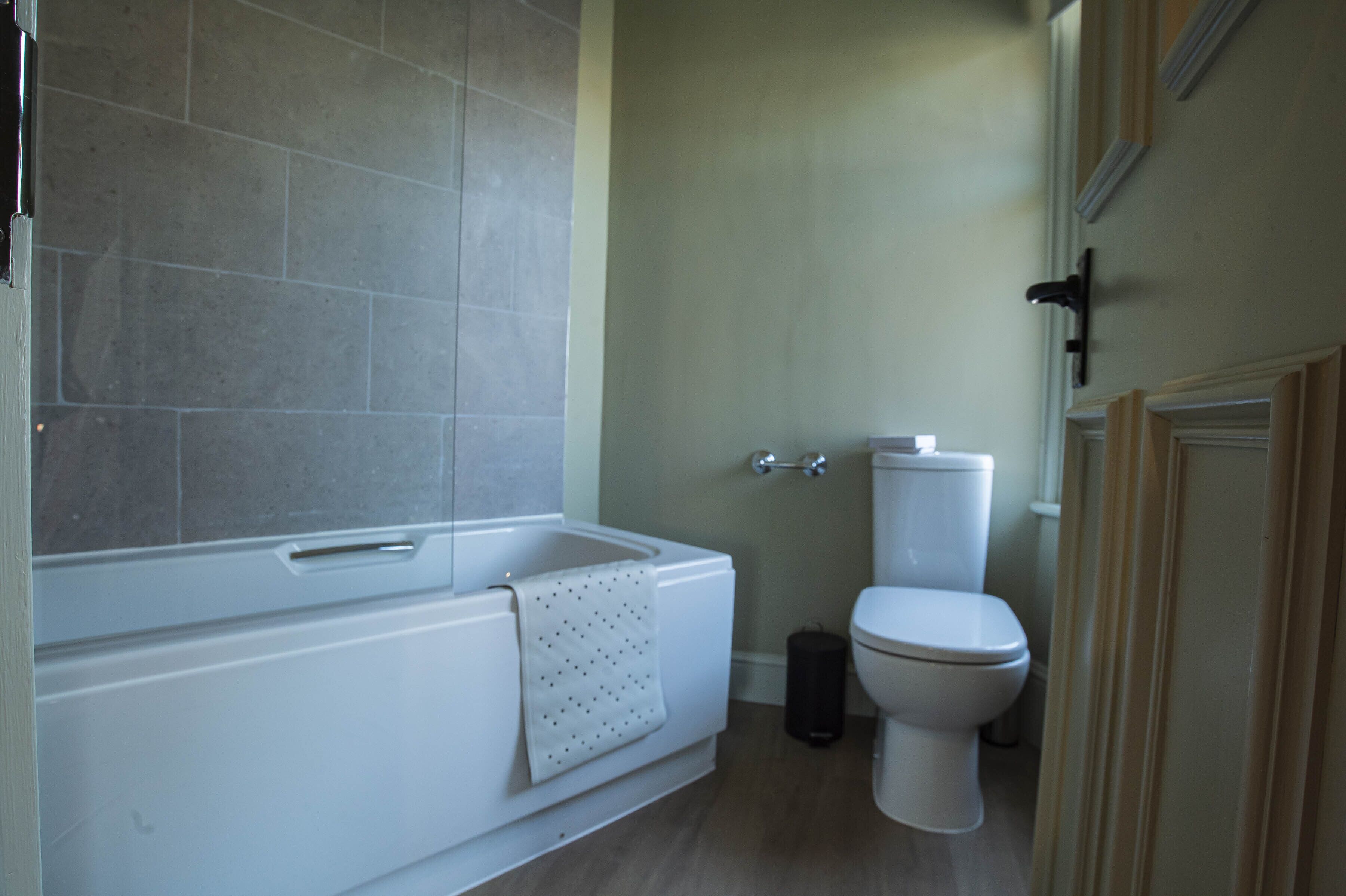 Photo - Kings Arms Hotel