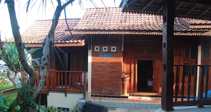 Penginapan BoB Home