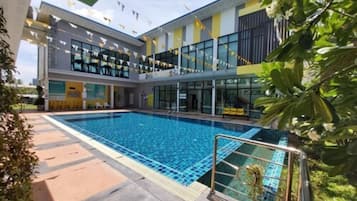 Udendørs pool
