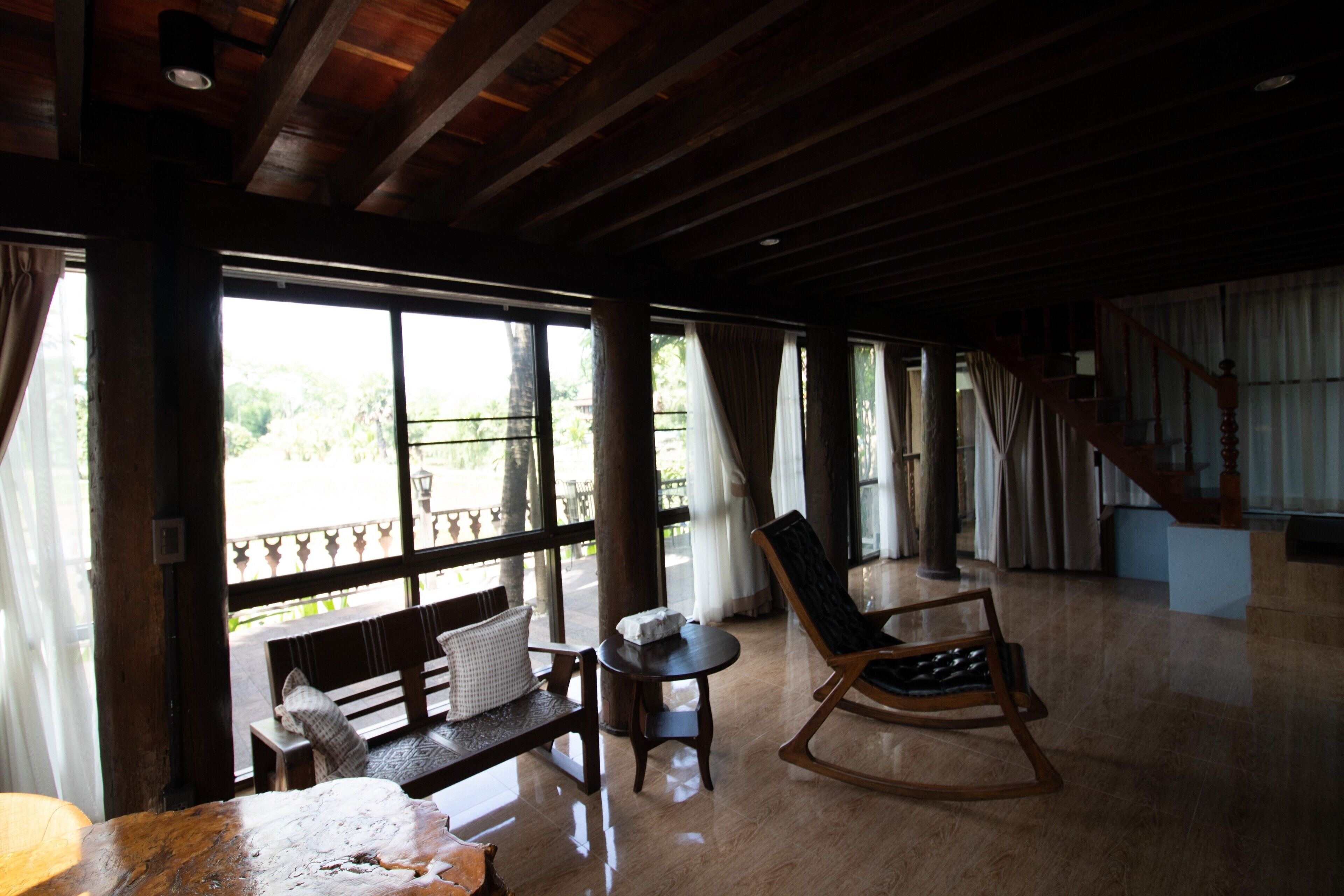 豪華別墅 (Baan Lhong Khao 1) | 書桌、免費 Wi-Fi、床單