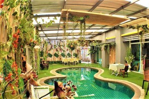 Outdoor pool - Omsaga Phuket Hotel (Ratsada)