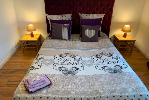 واي فاي وملاءات أسرّة