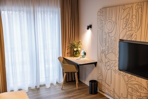 Standard Double Room - Platzhirsch Living Hotel (Kelsterbach)