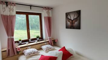 4 Schlafzimmer, Reisekinderbett, kostenloses WLAN