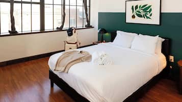 2 habitaciones, tabla de planchar con plancha, wifi y ropa de cama