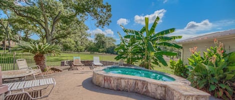 Condo, 3 Bedrooms | Pool