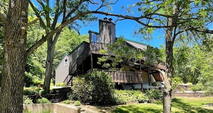 Escape to Serenity at The Covered Bridge Hideaway-The Perfect Vacation Rental!