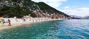 TRILO SUPERIOR, sea comfort and relaxation in Cala Gonone