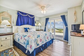 3 室のベッドルーム、WiFi (無料)、ベッドシーツ