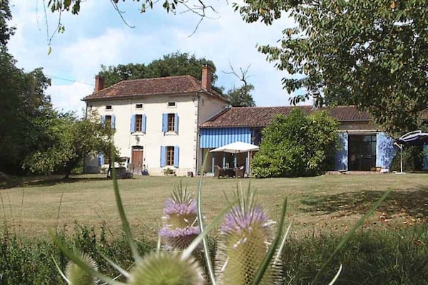 Houses are set in 2,5 hectors of garden and parkland with own private forest.