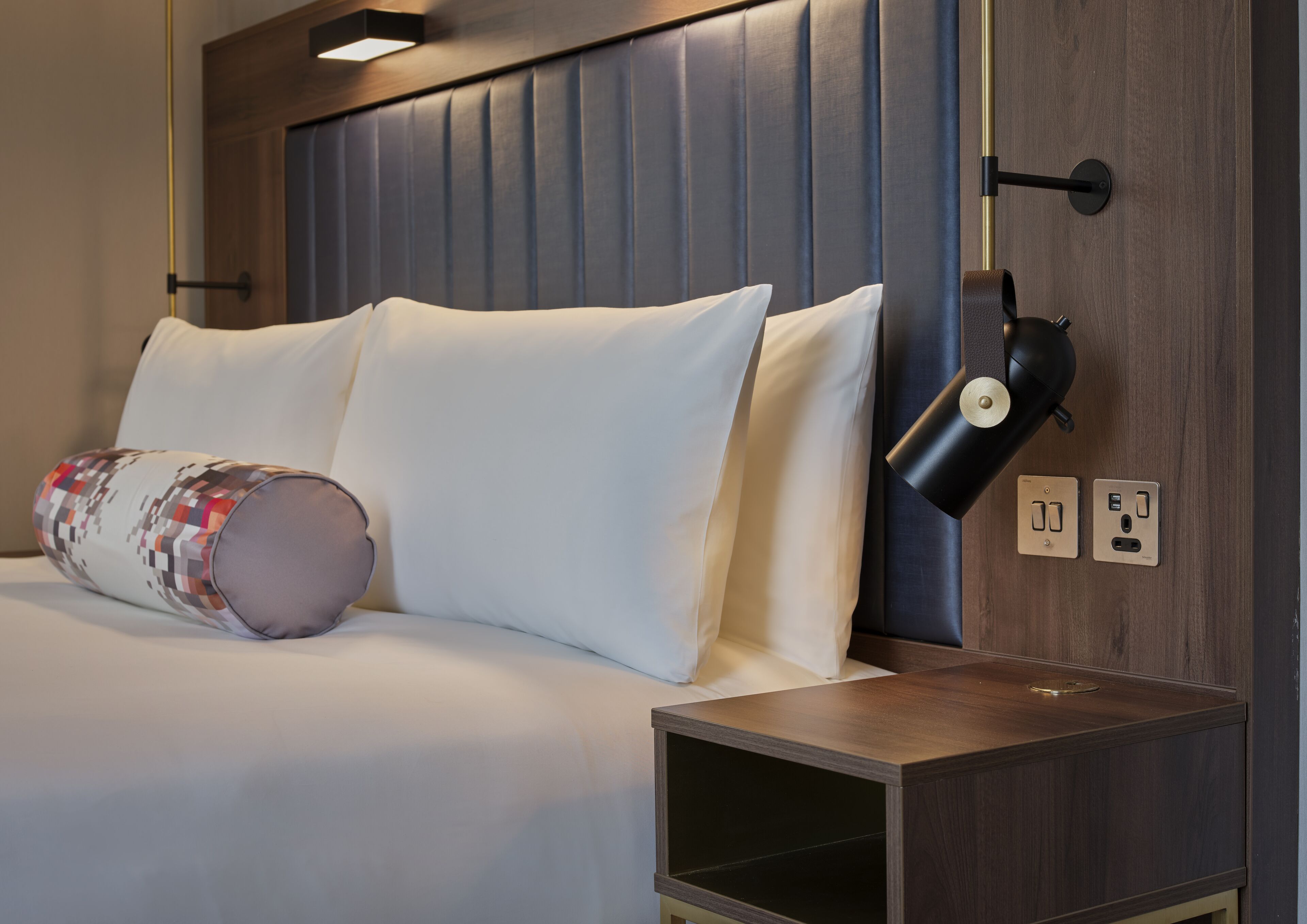 1 bedroom, premium bedding, in-room safe, desk