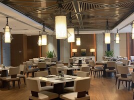 Desayuno buffet todos los días (con cargo)