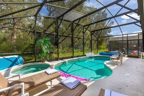 屋外プール、温水プール