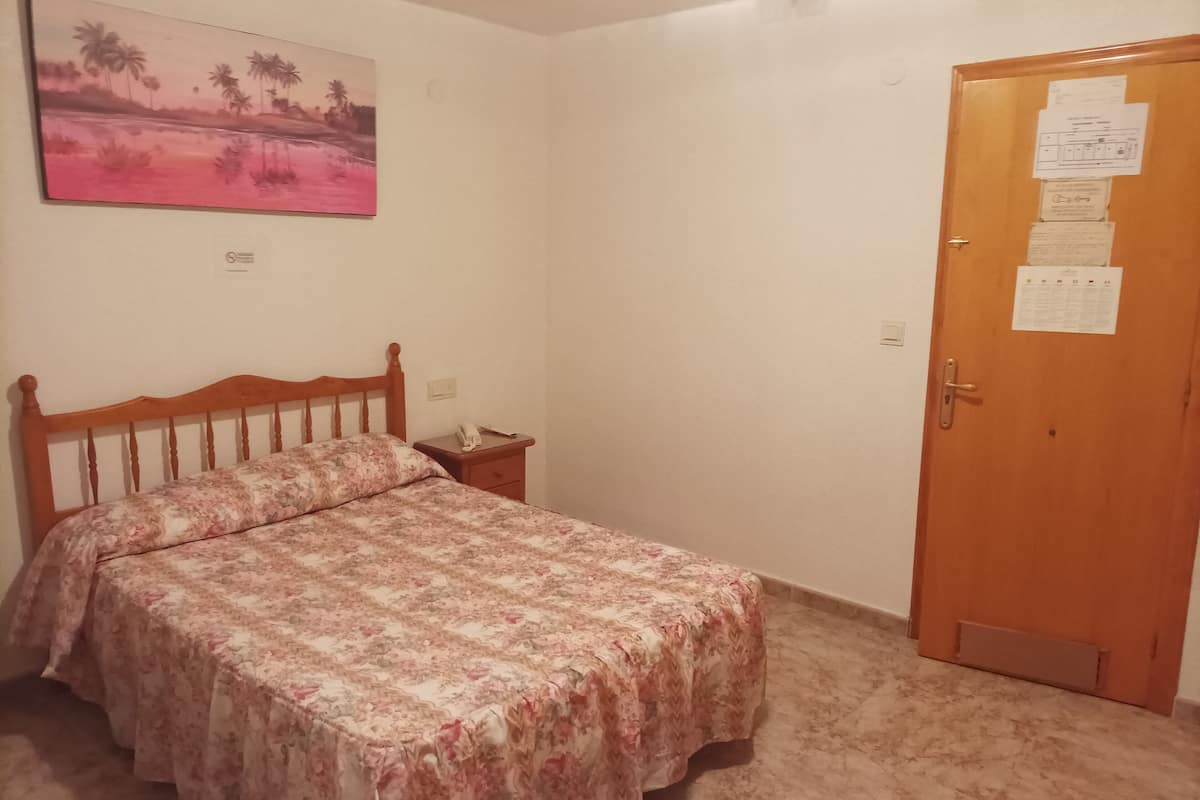 Superior Triple Room | Desk, laptop workspace, WiFi (free), individually decorated