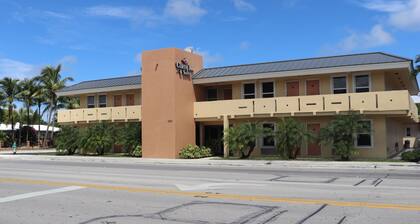 Curtis Inn & Suites