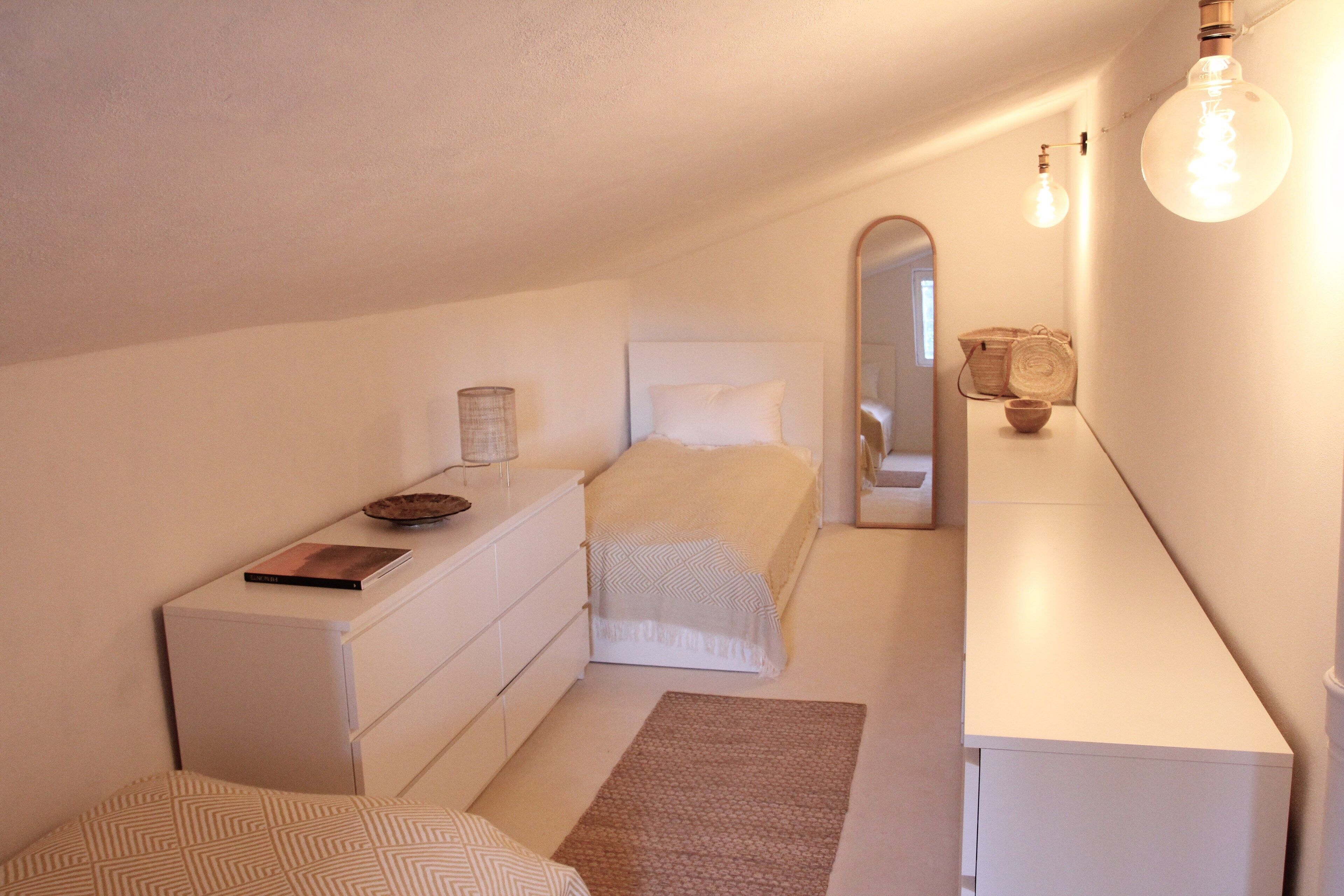 4 chambres, fer et planche à repasser, Wi-Fi gratuit, draps fournis