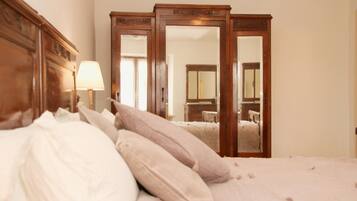 4 camere, ferro/asse da stiro, Wi-Fi gratuito, lenzuola