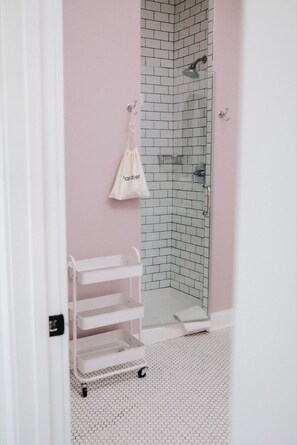 Hair dryer, towels, soap, shampoo