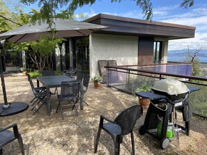 Outdoor dining - ST JORIOZ, Spacieuse Villa, Vue lac, 6000M2 de terrain 16 PERS. (Saint-Jorioz)