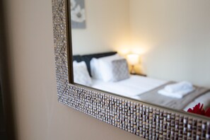 Deluxe Apartment, Private Bathroom, City View | 1 bedroom