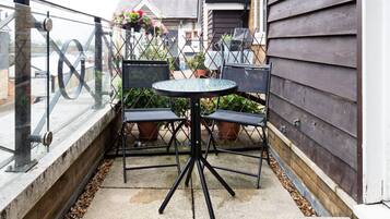 Deluxe Apartment, Private Bathroom, City View | Balcony view