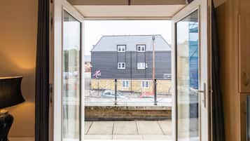 Deluxe Apartment, Private Bathroom, City View | View from property
