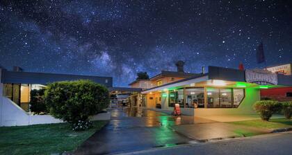 Biloela Centre Motel & Grevillea Steakhouse & Bar
