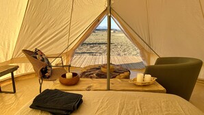 Mountain Tent | Premium bedding, down comforters, memory foam beds - Glamping Canyonlands (Monticello)
