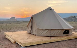 Interior - Glamping Canyonlands (Monticello)