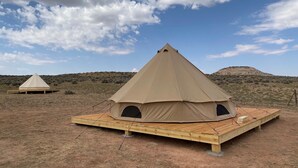 Mesa Tent | Bathroom | Towels - Glamping Canyonlands (Monticello)