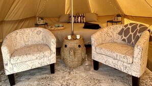 Mesa Tent | Premium bedding, down comforters, memory foam beds - Glamping Canyonlands (Monticello)