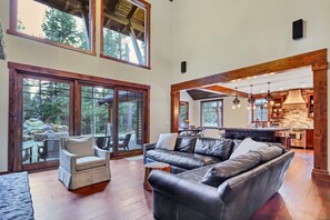 TV - Suncadia 4 Bdrm Home Made for Family Gatherings (Cle Elum)