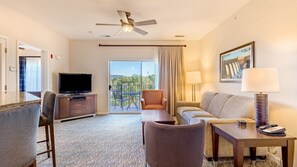 Téléviseur, lecteur de DVD, table de ping-pong