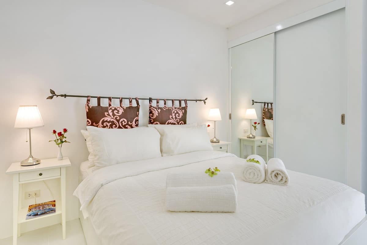 Q3 Apartment C | 3 svefnherbergi, ókeypis þráðlaus nettenging, rúmföt