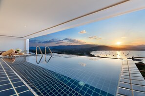 Q3 Penthouse L | Kolam renang atas bumbung | Kolam renang terbuka 