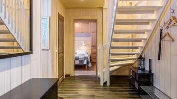 2 bedrooms, internet