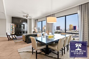 Dining - LUXURY 4 bdrm Presidential Penthouse Suite@Wyndham (Las Vegas)