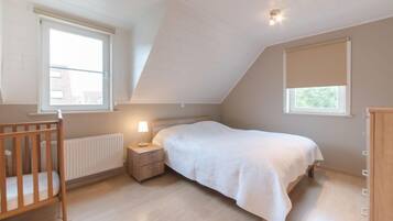4 bedrooms, free internet